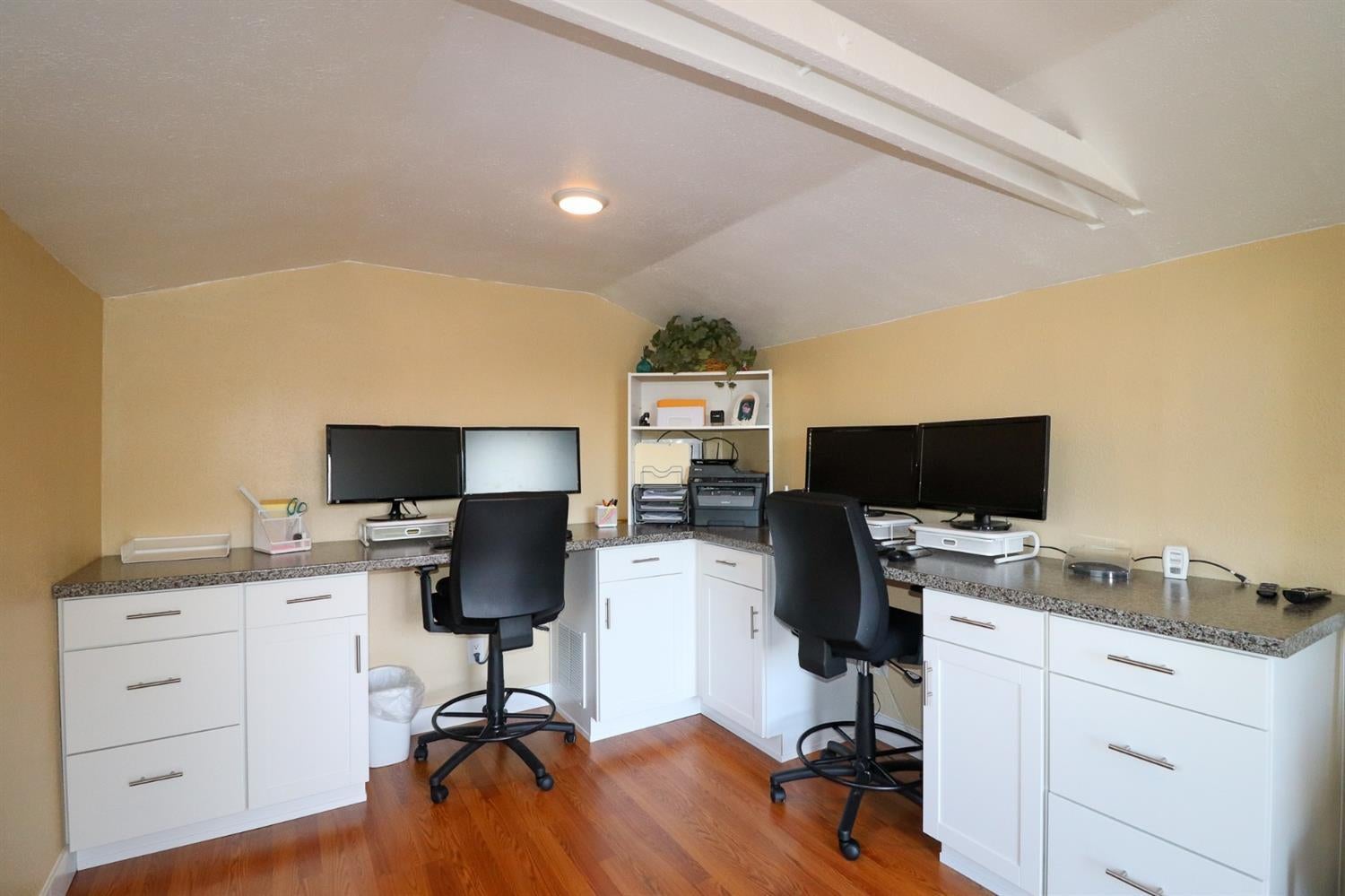 2434 Roberts Road Medford, OR 97504 - Photo 23 of 27 Additional Photo