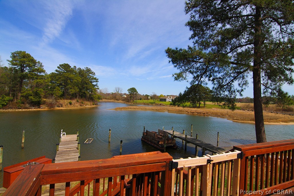 513 Captains Way Reedville, VA 22539 - Photo 3 of 26