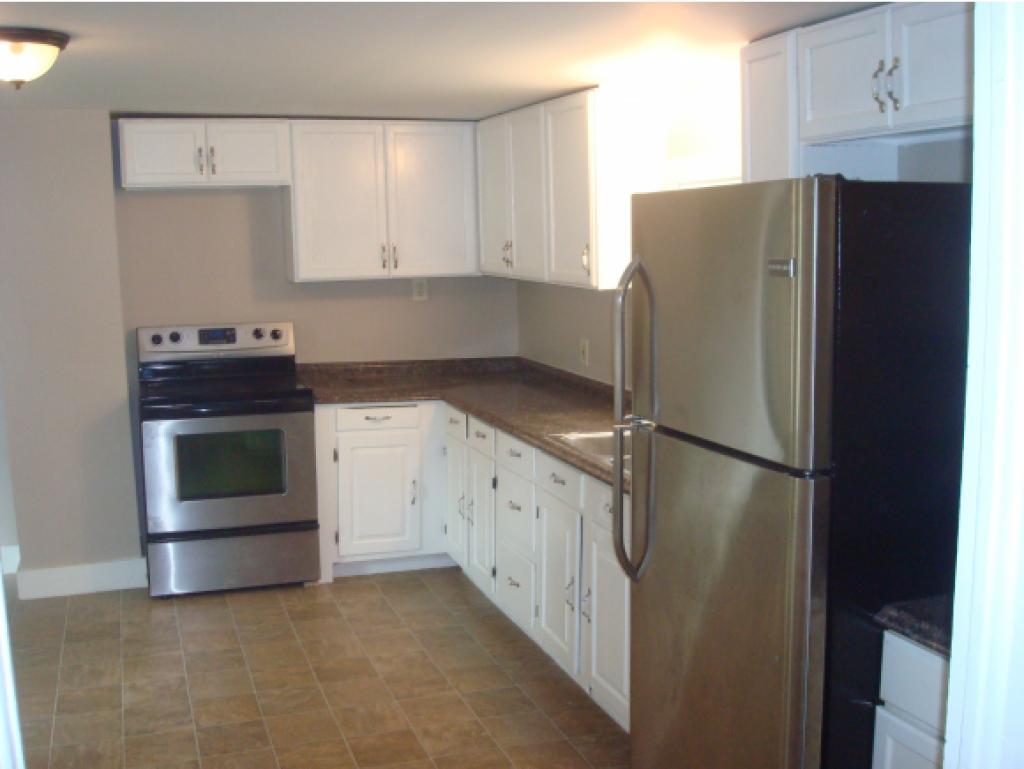 18 Green Street Rochester, NH 03868 - Photo 5 of 25