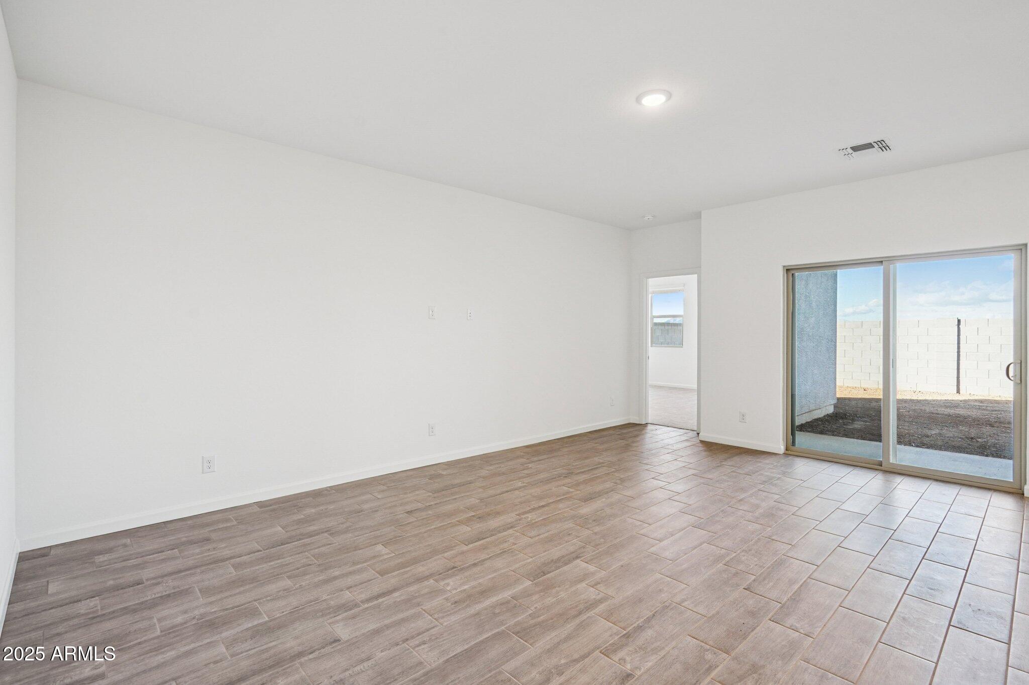 47678 West Moeller Road Maricopa, AZ 85139 - Photo 4 of 47 4-web-or-mls-W Moeller Rd-S2111-004