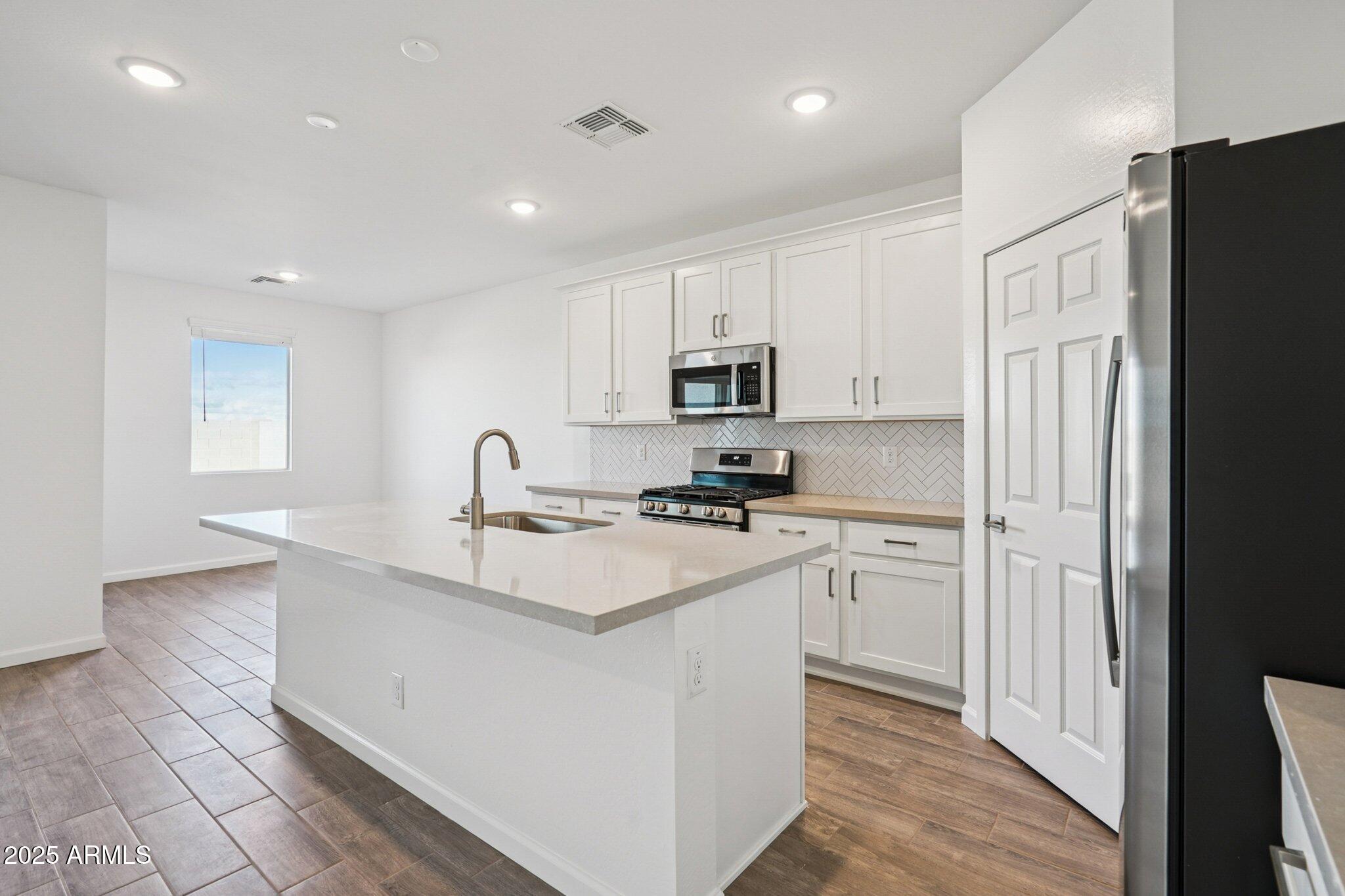 47678 West Moeller Road Maricopa, AZ 85139 - Photo 10 of 47 10-web-or-mls-W Moeller Rd-S2111-010