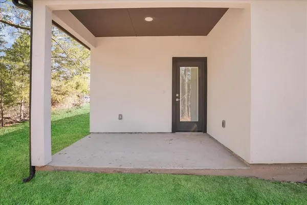 $200,000 | 120 Running Deer Road, Mabank, TX 75156