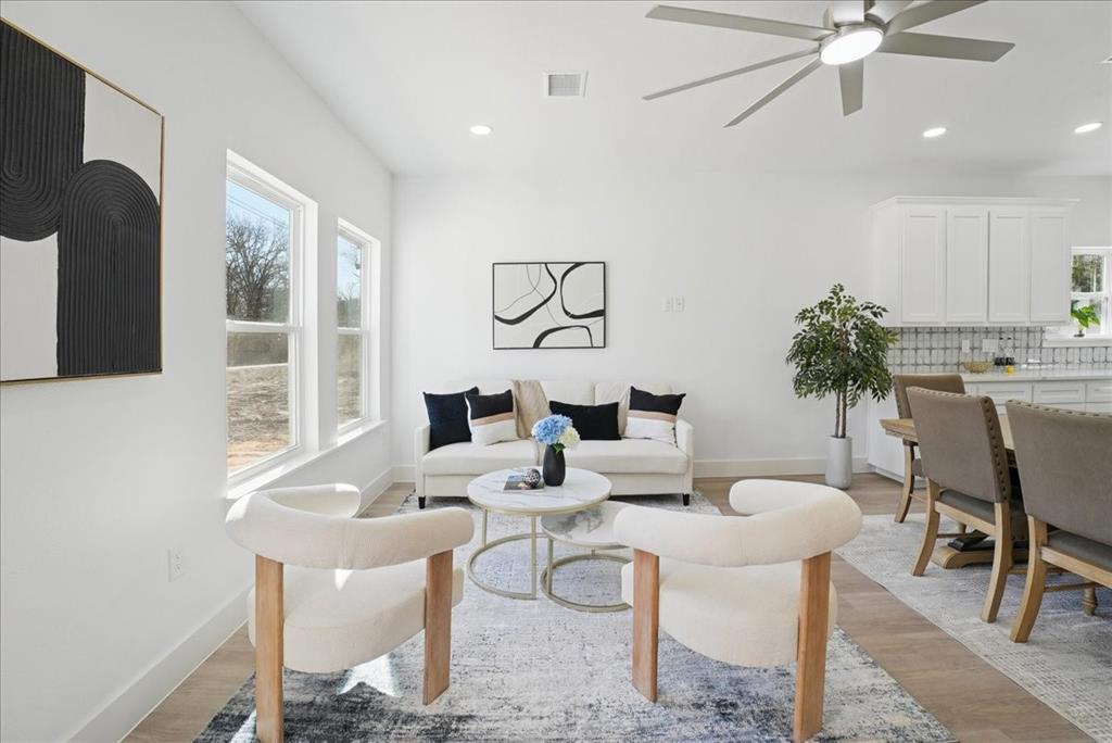 120 Running Deer Road Mabank, TX 75156 - Photo 4 of 31