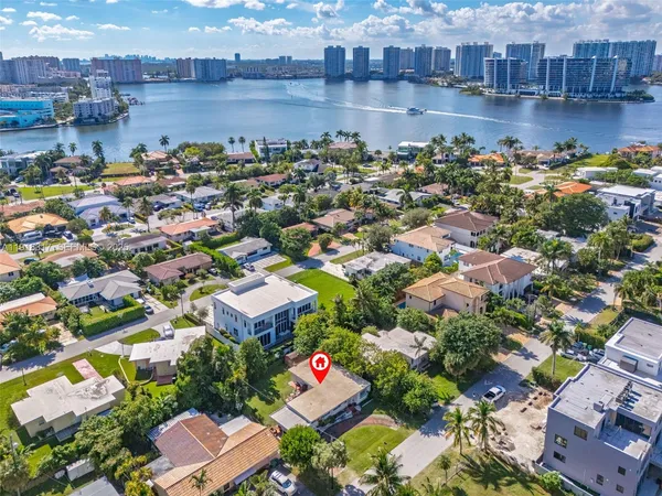 $1,695,000 | 242 189th Street, Sunny Isles Beach, FL 33160