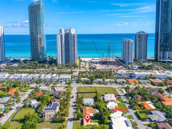 $1,695,000 | 242 189th Street, Sunny Isles Beach, FL 33160