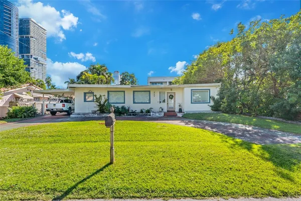 $1,695,000 | 242 189th Street, Sunny Isles Beach, FL 33160