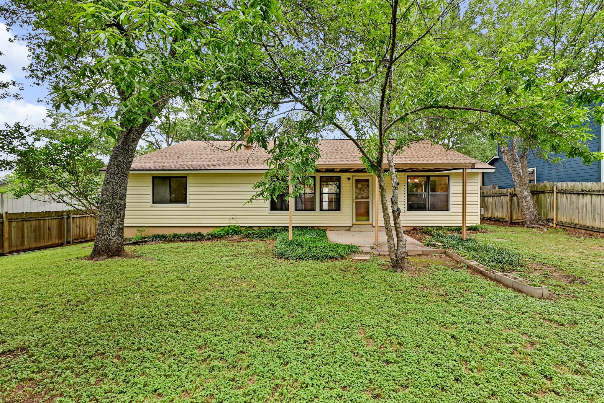 2411 Roehampton Drive Austin, TX 78745 - Photo 26 of 29
