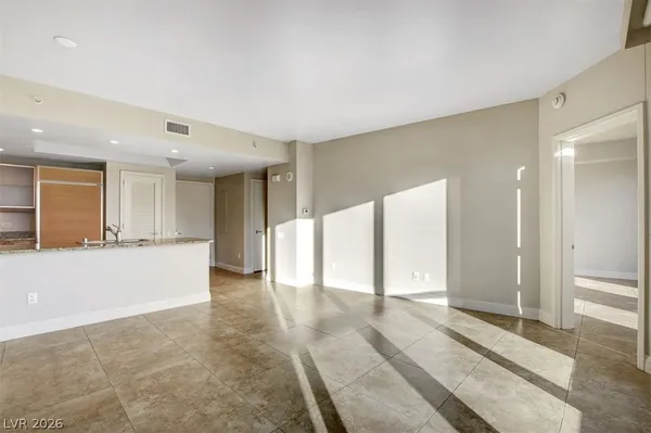 $2,300 | 222 Karen Avenue, Unit 2805, Las Vegas, NV 89109