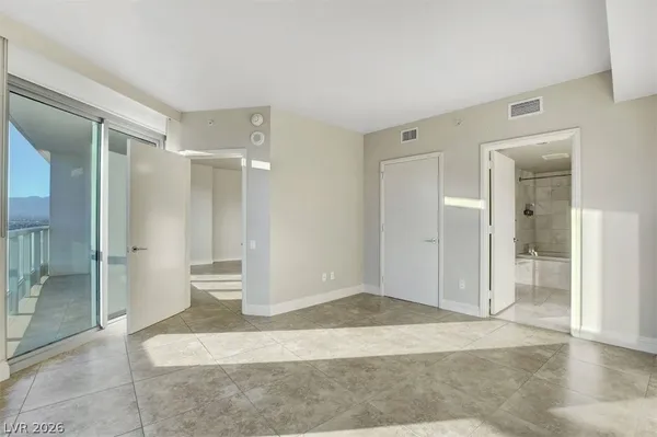 $2,300 | 222 Karen Avenue, Unit 2805, Las Vegas, NV 89109