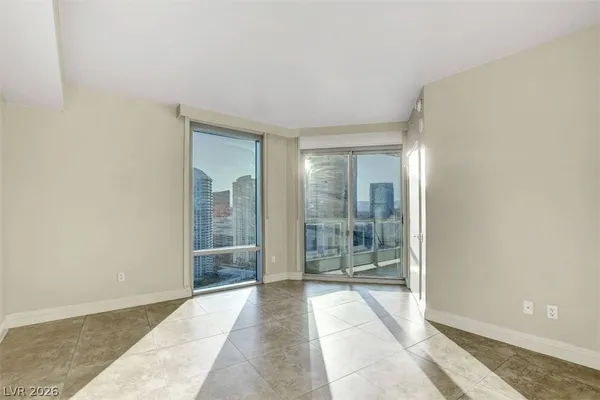 $2,300 | 222 Karen Avenue, Unit 2805, Las Vegas, NV 89109
