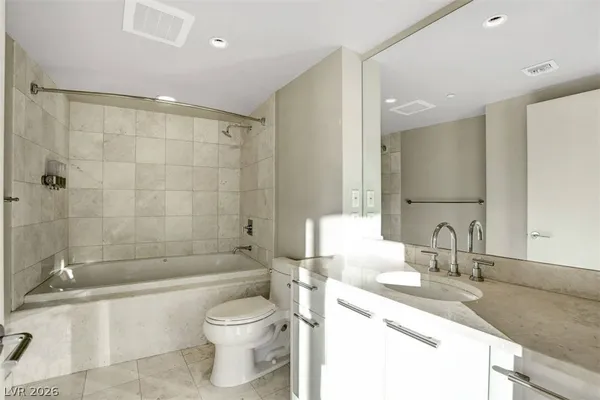 $2,300 | 222 Karen Avenue, Unit 2805, Las Vegas, NV 89109