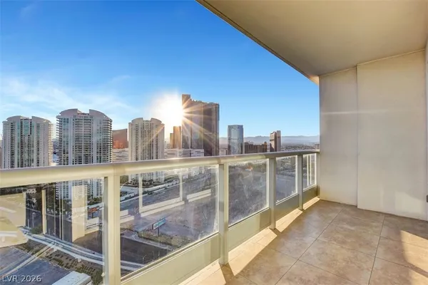 $2,300 | 222 Karen Avenue, Unit 2805, Las Vegas, NV 89109