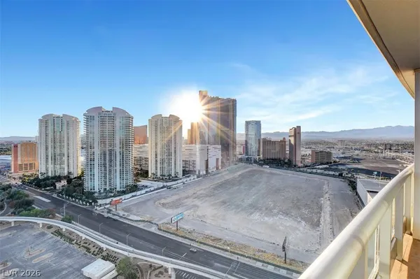 $2,300 | 222 Karen Avenue, Unit 2805, Las Vegas, NV 89109
