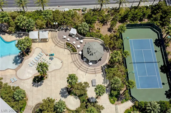 $2,300 | 222 Karen Avenue, Unit 2805, Las Vegas, NV 89109