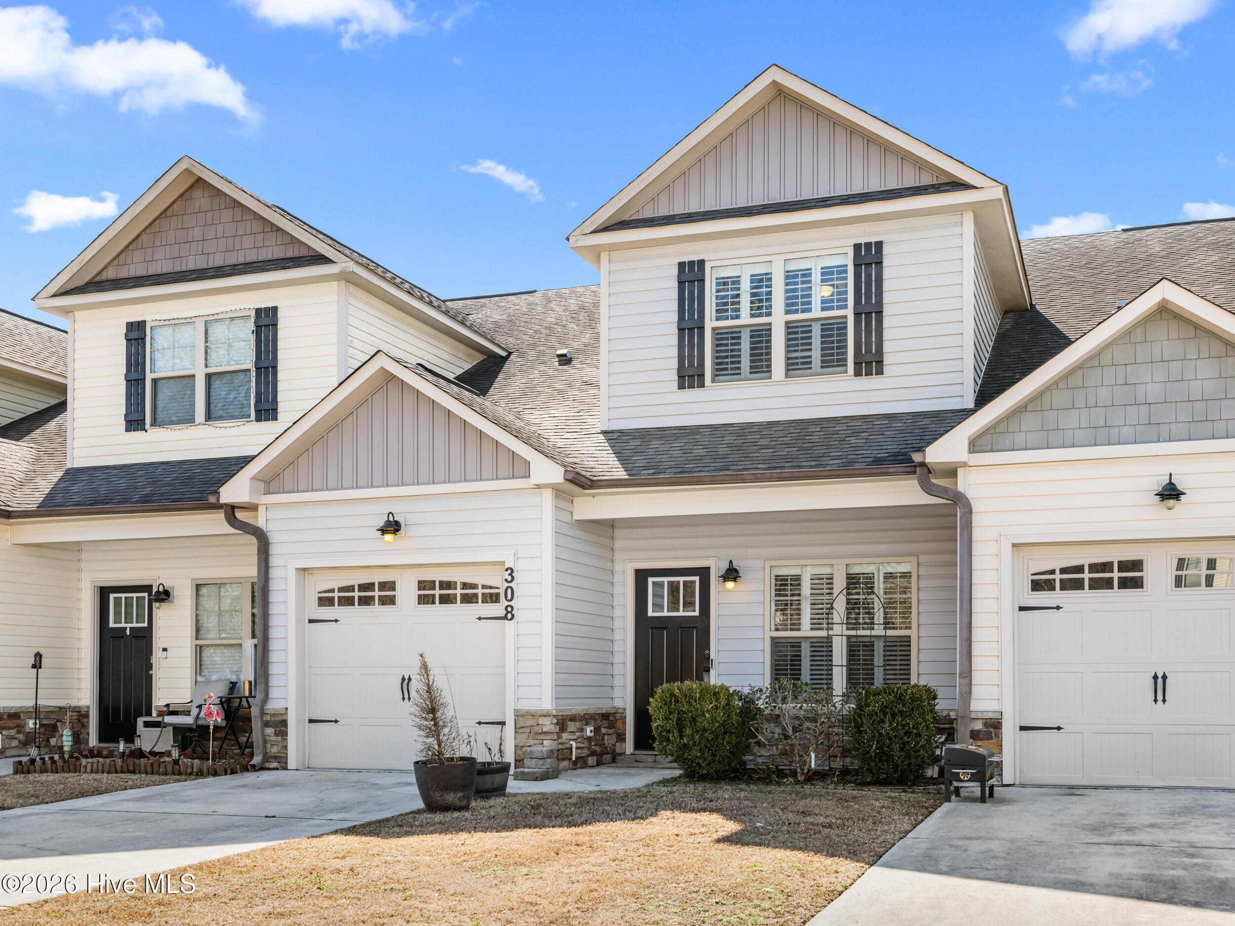 308 Winstead Loop Richlands, NC 28574 - Photo 4 of 53