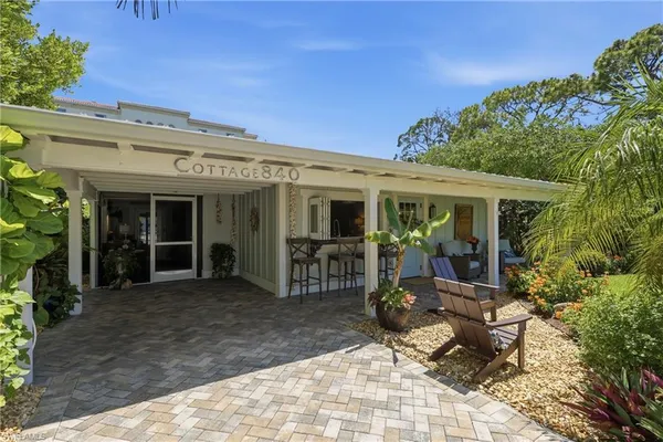 $1,799,000 | 840 Myrtle Terrace, Naples, FL 34103