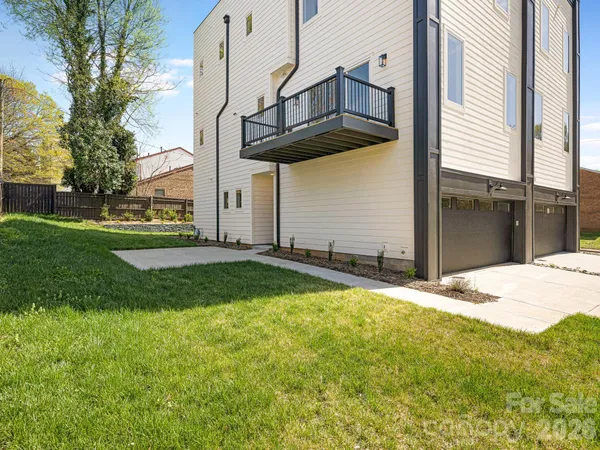 $750,000 | 129 French Street, Unit A, Charlotte, NC 28216