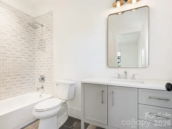 $750,000 | 129 French Street, Unit A, Charlotte, NC 28216
