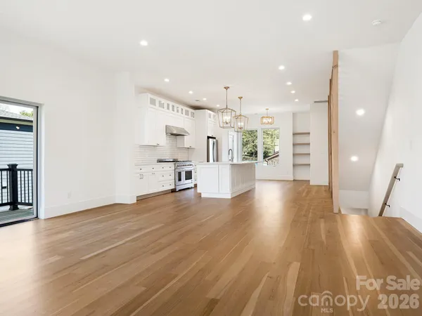 $750,000 | 129 French Street, Unit A, Charlotte, NC 28216