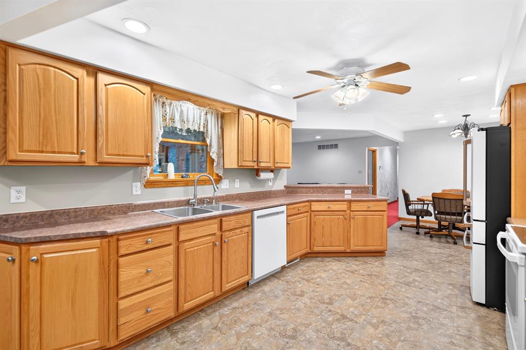 14023 Mike Road North Huntingdon, PA 15642 - Photo 14 of 50 Gallery Image 14