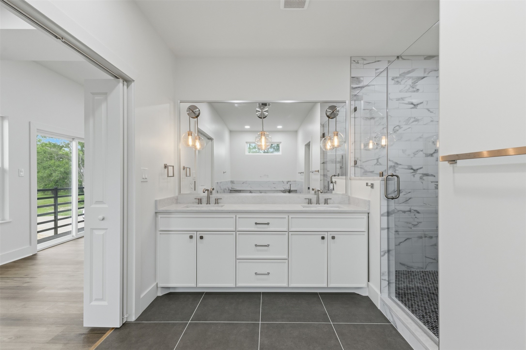 732 Azalea Street Prairie View, TX 77484 - Photo 14 of 37