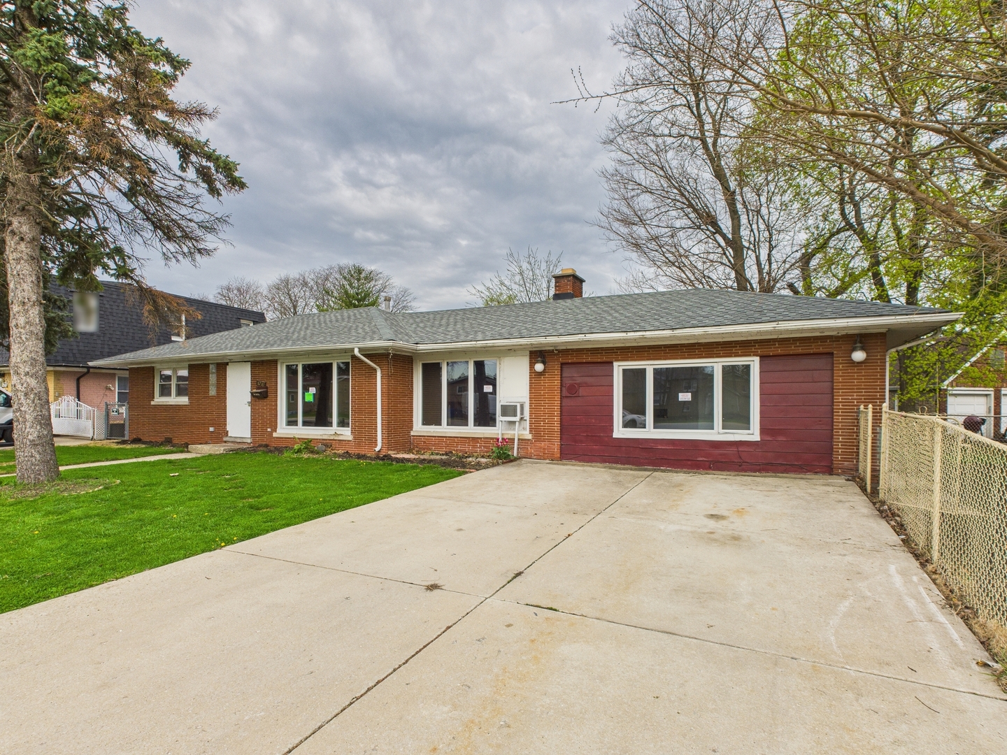 8718 Plainfield Road Lyons, IL 60534 - Photo 2 of 23