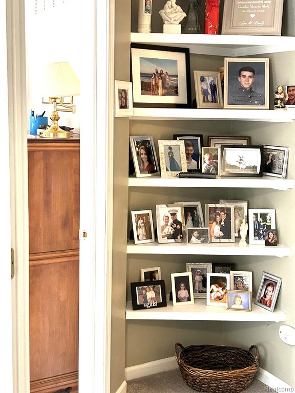637 Ridge Lane, Unit B Tecumseh, MI 49286 - Photo 21 of 52
