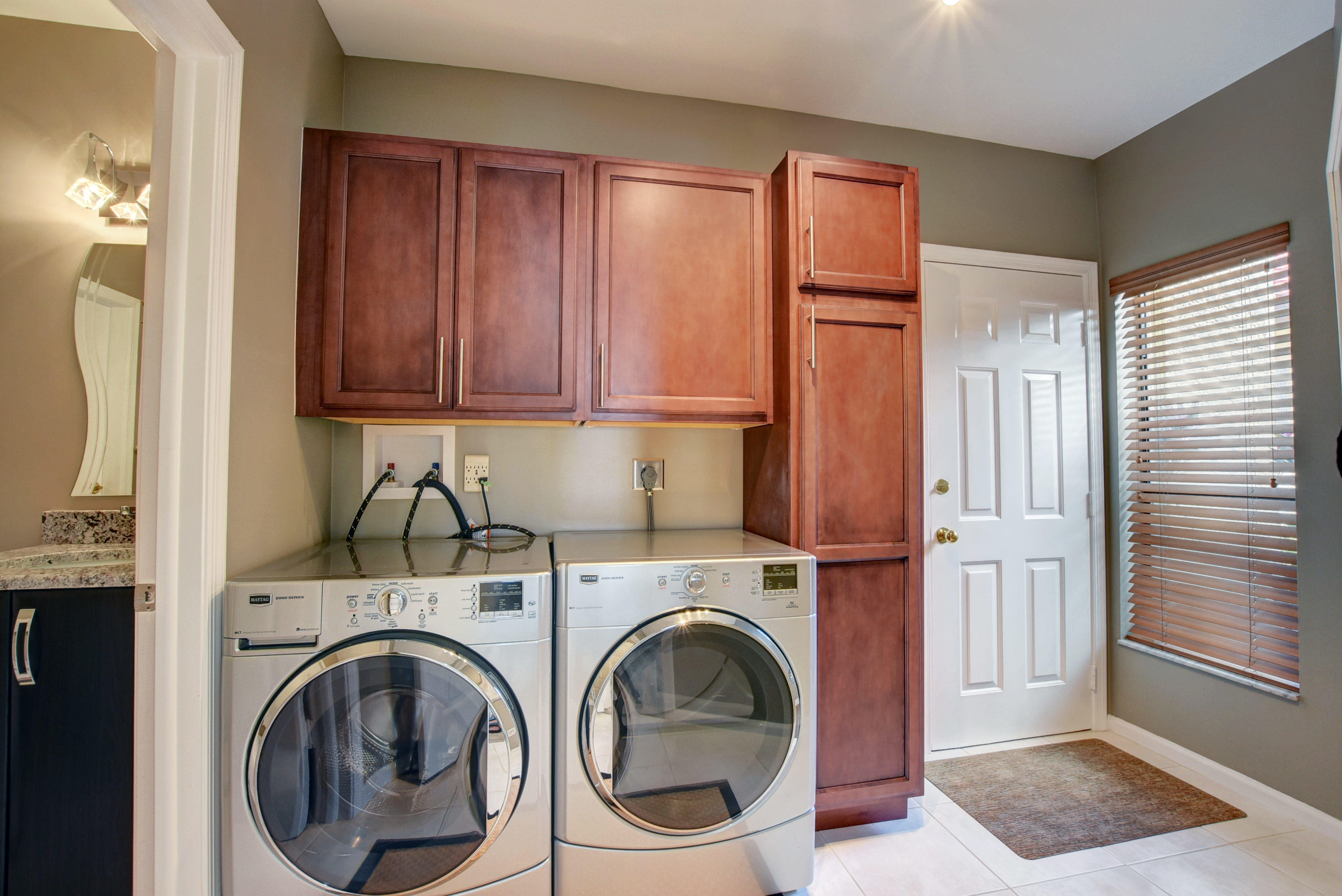 22583 Esplanada Circle Boca Raton, FL 33433 - Photo 39 of 48 laundry