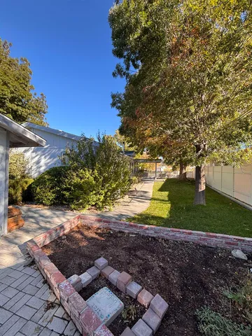 $434,500 | 105 Olivia Lane, Unit 3, Big Pine, CA 93513