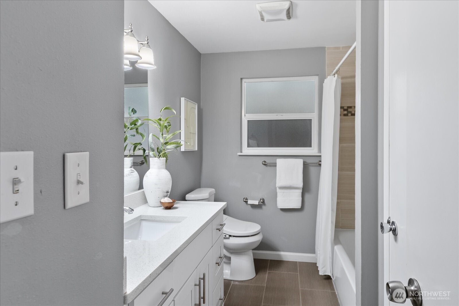 18312 73rd Avenue West Edmonds, WA 98026 - Photo 15 of 38