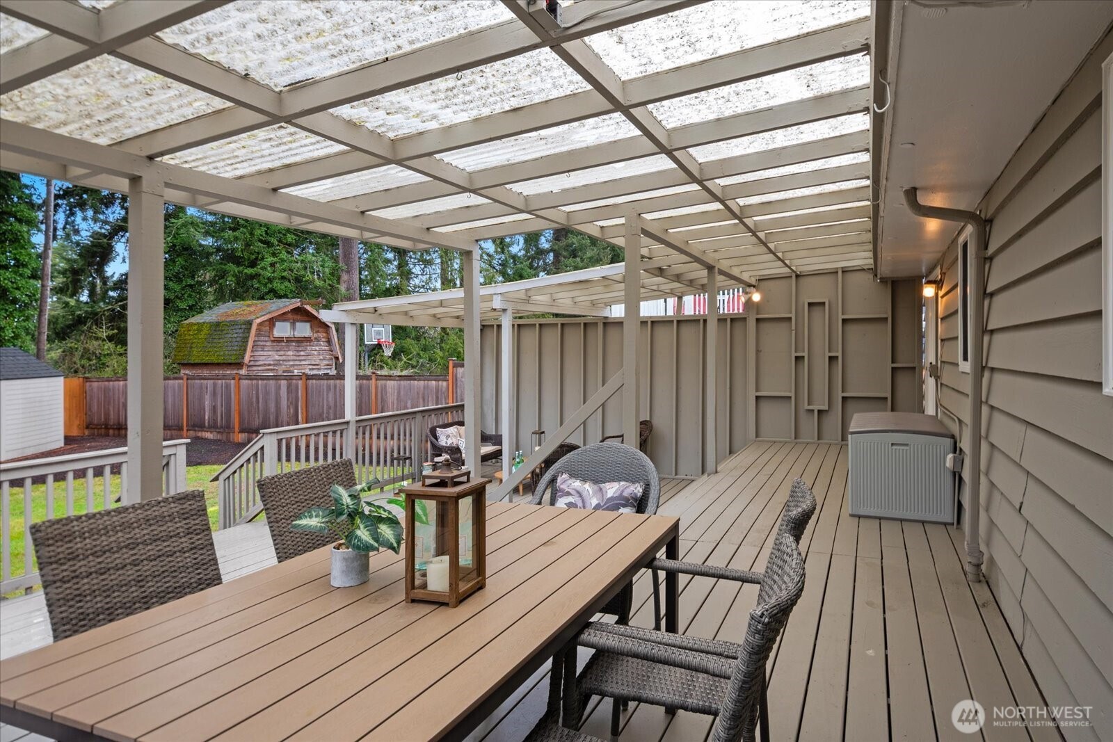 18312 73rd Avenue West Edmonds, WA 98026 - Photo 30 of 38