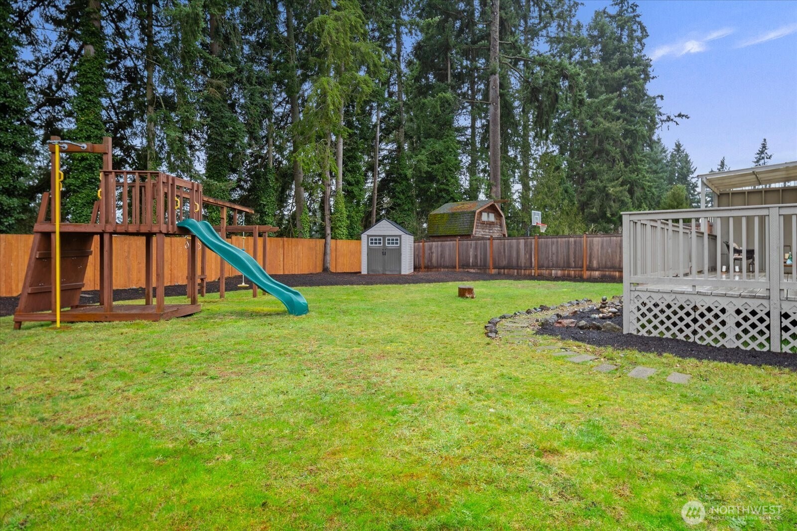 18312 73rd Avenue West Edmonds, WA 98026 - Photo 33 of 38