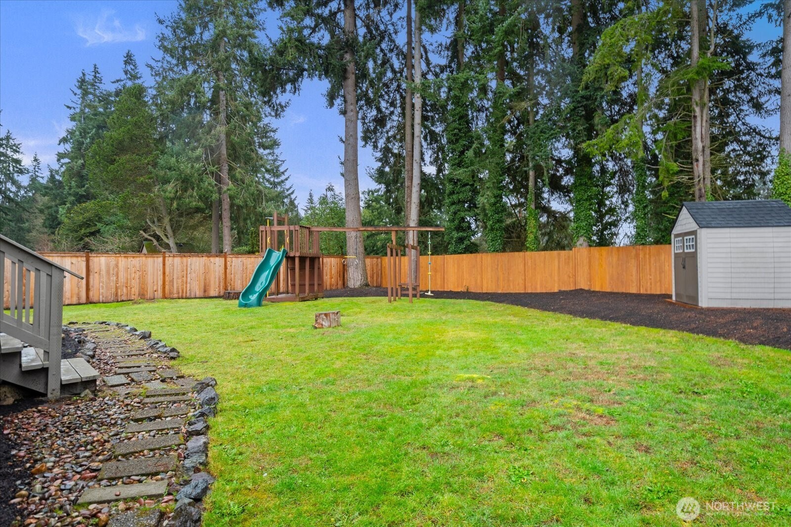 18312 73rd Avenue West Edmonds, WA 98026 - Photo 34 of 38