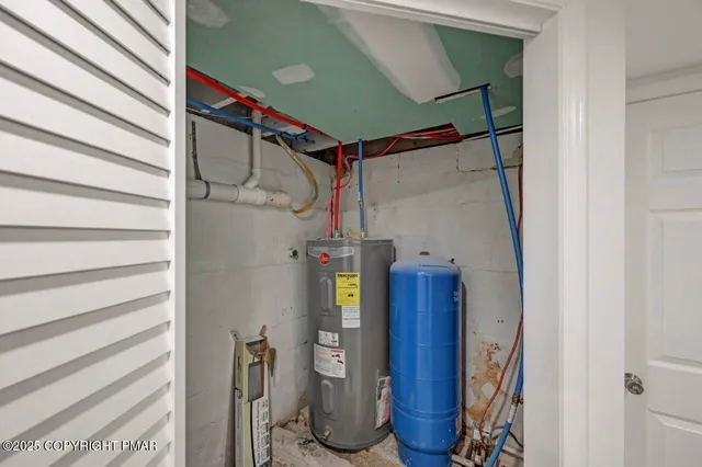 $2,800 | 752 Toll Road, Effort, PA 18330