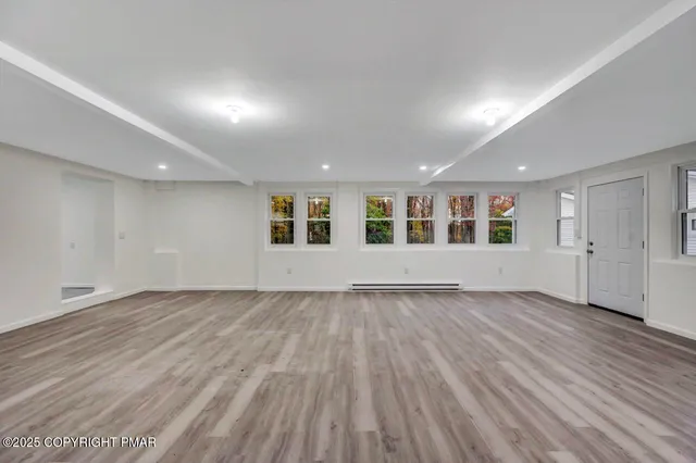 $2,800 | 752 Toll Road, Effort, PA 18330