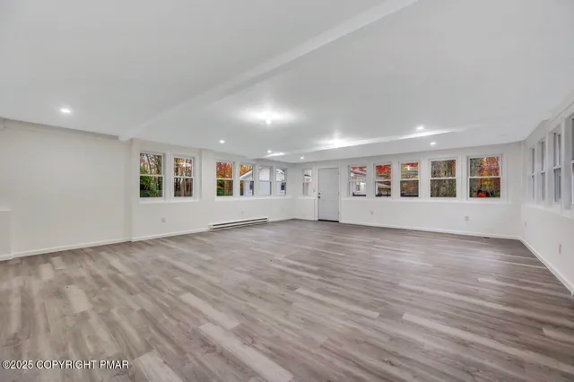 $2,800 | 752 Toll Road, Effort, PA 18330