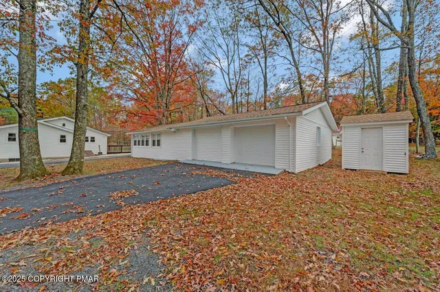 $2,800 | 752 Toll Road, Effort, PA 18330