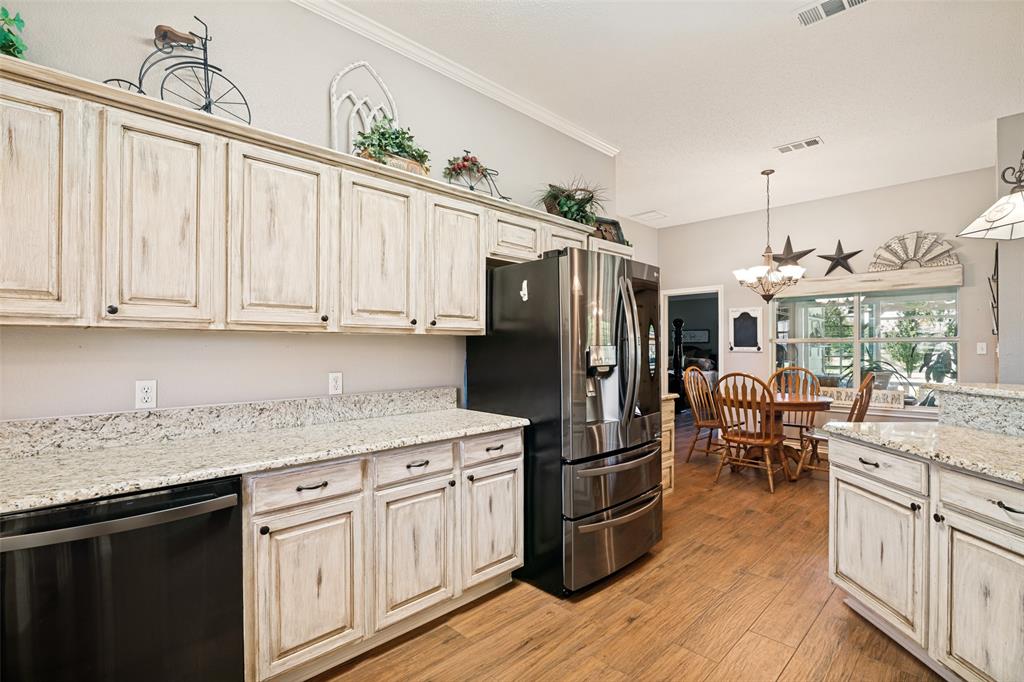 6626 Meadow Ridge Circle Nevada, TX 75173 - Photo 9 of 29