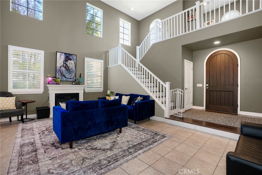 26525 Thackery Lane Stevenson Ranch, CA 91381 - Photo 5 of 51