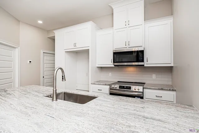 $289,900 | 135 Tiger Drive, St. Gabriel, LA 70776