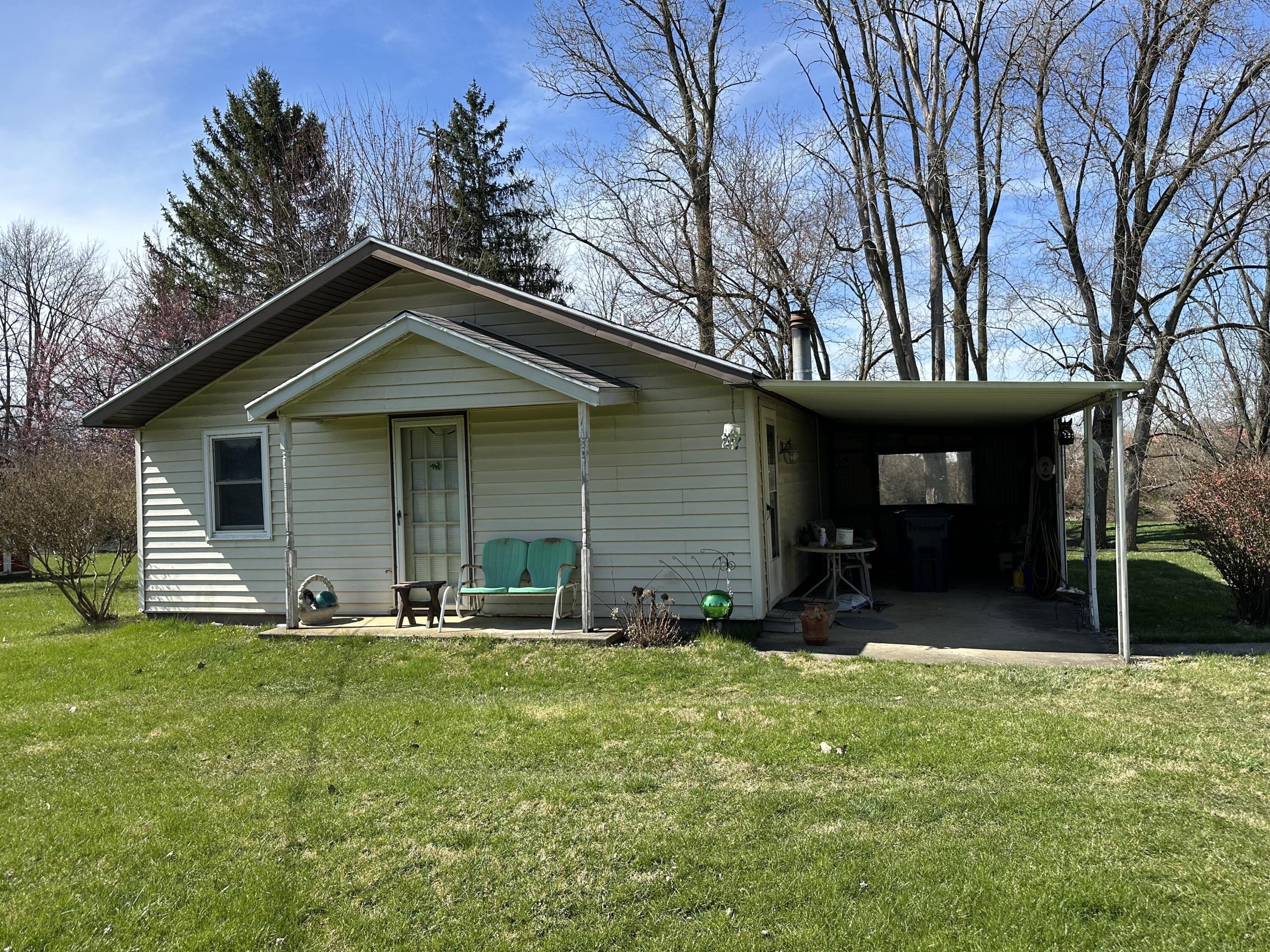 5880 Wynn Road Springfield, OH 45502 - Photo 4 of 8 Gallery Image 4