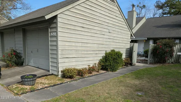 $185,000 | 120 Ashley Place, New Bern, NC 28562