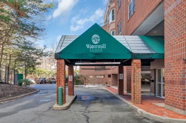 $674,900 | 1 Watermill Place, Unit 312, Arlington, MA 02476