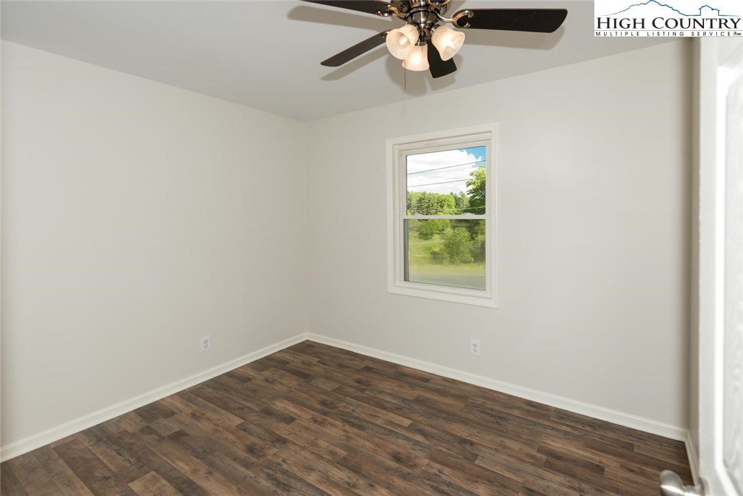 606 Flat Rock Road Crumpler, NC 28617 - Photo 11 of 17 Gallery Image 11