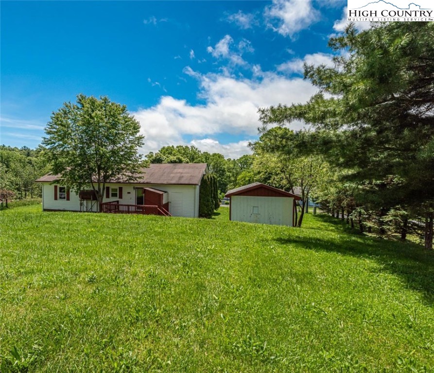 606 Flat Rock Road Crumpler, NC 28617 - Photo 15 of 17 Gallery Image 15