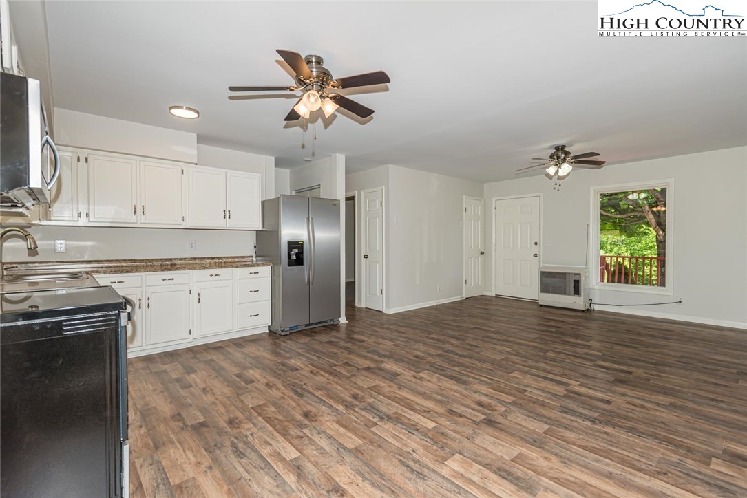 606 Flat Rock Road Crumpler, NC 28617 - Photo 5 of 17 Gallery Image 5