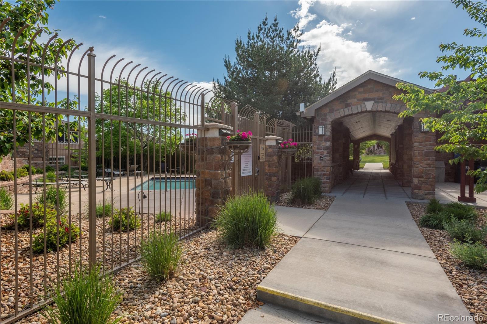 8558 Gold Peak Lane, Unit B Highlands Ranch, CO 80130 - Photo 32 of 41
