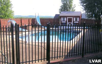 419 Long Lane Road Walnutport, PA 18088 - Photo 9 of 26 Gallery Image 9