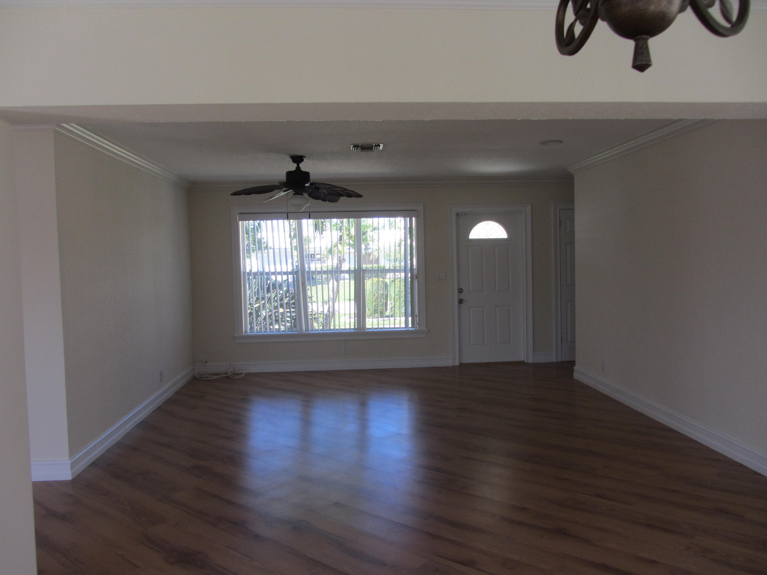 382 Northeast 32nd Street Boca Raton, FL 33431 - Photo 35 of 36 Open floor plan
