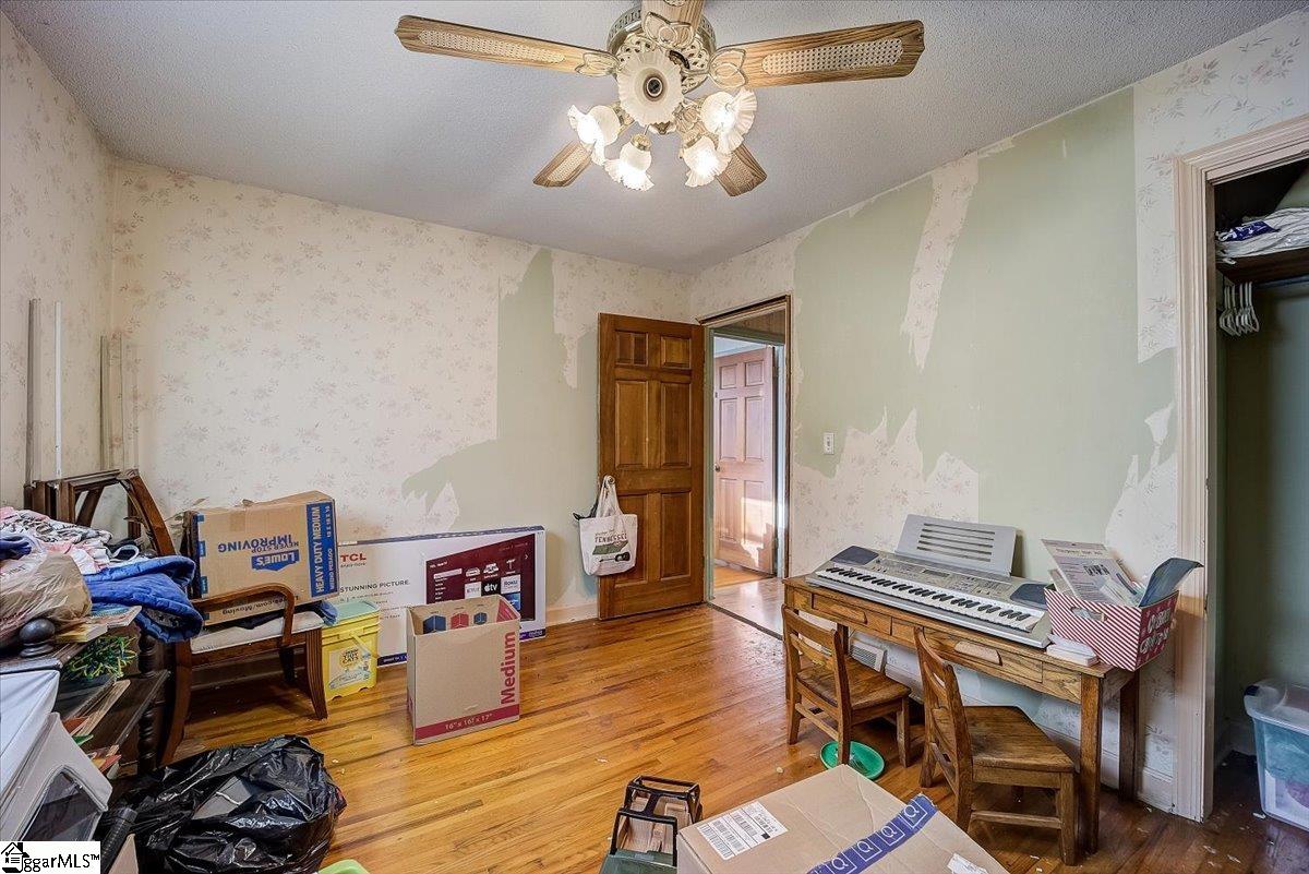951 Mize Road Belton, SC 29627 - Photo 20 of 35
